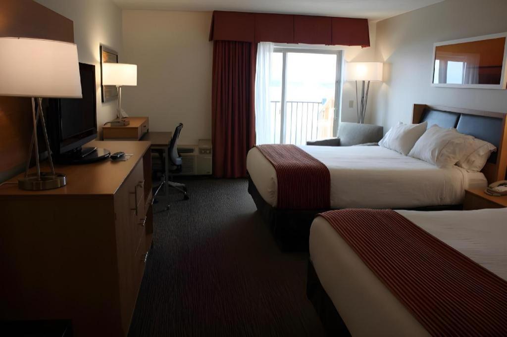 Holiday Inn Express Munising-Lakeview Hotel By Ihg Eksteriør bilde