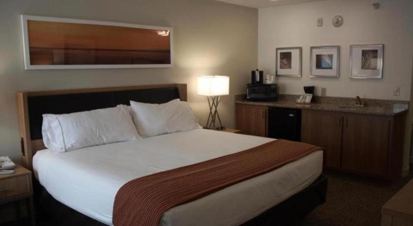 Holiday Inn Express Munising-Lakeview Hotel By Ihg Eksteriør bilde