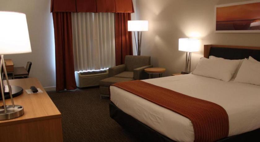 Holiday Inn Express Munising-Lakeview Hotel By Ihg Eksteriør bilde