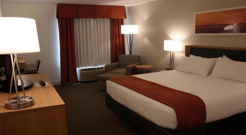 Holiday Inn Express Munising-Lakeview Hotel By Ihg Eksteriør bilde