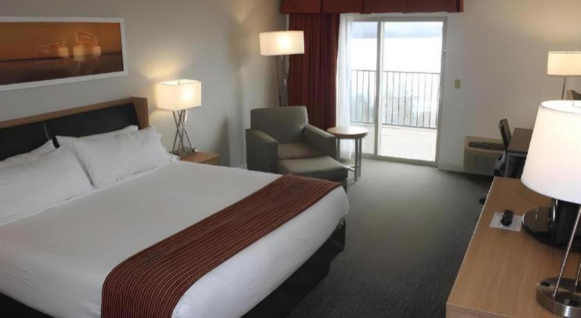 Holiday Inn Express Munising-Lakeview Hotel By Ihg Eksteriør bilde